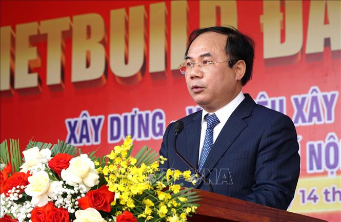 Thứ trưởng Bộ Xây dựng Nguyễn Văn Sinh phát biểu tại lễ khai mạc. Ảnh: Quốc Dũng - TTXVN
