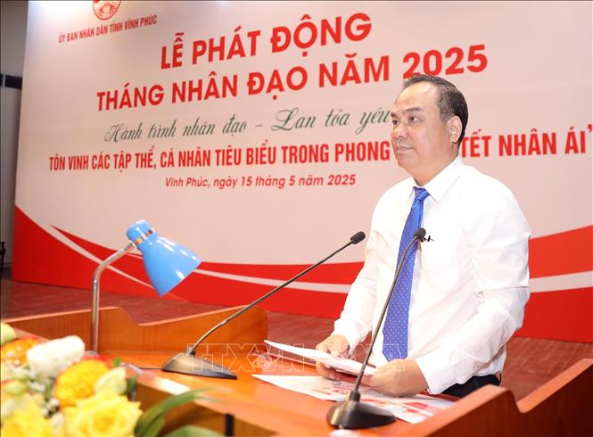 Phó Chủ tịch Trung ương Hội Chữ thập đỏ Việt Nam Vũ Thanh Lưu phát biểu tại buổi lễ. Ảnh: Hoàng Hùng -TTXVN