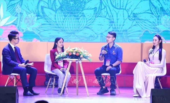 Các thanh niên tiên tiến làm theo lời Bác toàn quốc lần thứ VII giao lưu tại Đại hội (Hà Nội, 27/09/2023). Ảnh: Minh Đức – TTXVN