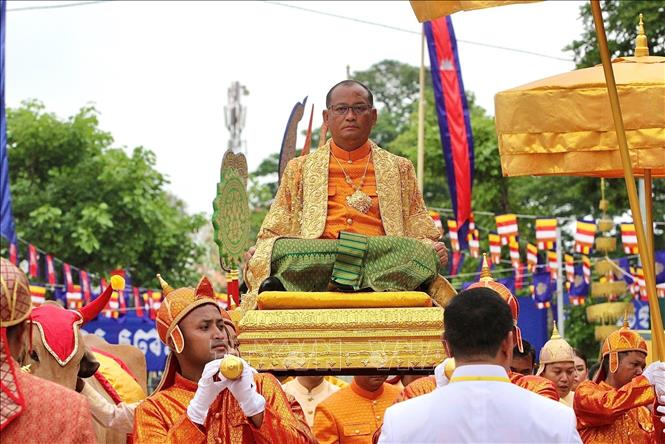 Ông Sun Sovannarith, Tỉnh trưởng tỉnh Kampong Chhnang được Quốc vương Campuchia Norodom Sihamoni ủy nhiệm giữ vai trò “Sdech Meak” trong năm 2025. Ảnh: Quang Anh - PV TTXVN tại Campuchia