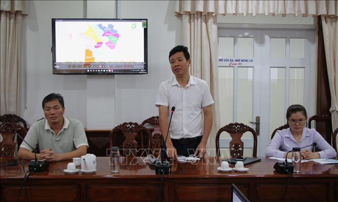 Đại diện doanh nghiệp phát biểu tại buổi làm việc. Ảnh: Nguyễn Hằng - TTXVN