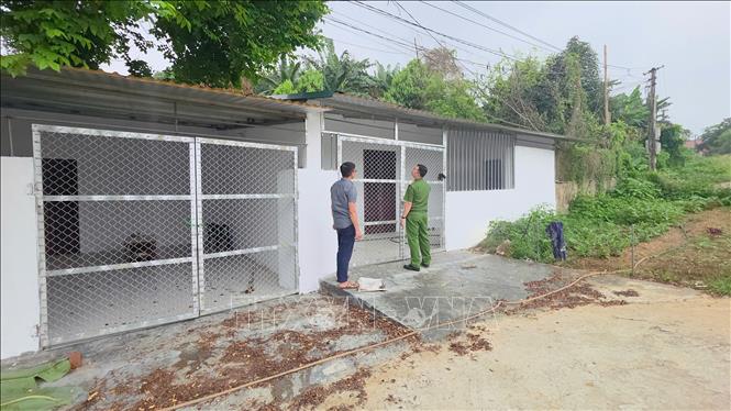 Nhiều hộ dân ở huyện Văn Yên (Yên Bái) xây công trình trái phép chờ bồi thường. Tuy nhiên đã bị chính quyền địa phương kịp thời phát hiện và xử lý vi phạm. Ảnh: TTXVN phát