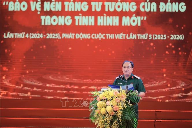 Thiếu tướng Đoàn Xuân Bộ, Tổng Biên tập Báo Quân đội Nhân dân phát động Cuộc thi viết lần thứ 5 (2025 - 2026). Ảnh: Minh Quyết - TTXVN
