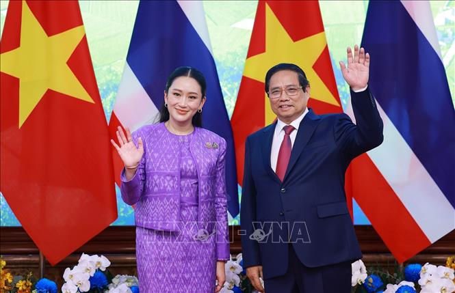 Thủ tướng Phạm Minh Chính và Thủ tướng Thái Lan Paetongtarn Shinawatra đồng chủ trì Kỳ họp lần thứ tư Nội các chung Việt Nam – Thái Lan. Ảnh: Dương Giang-TTXVN 
