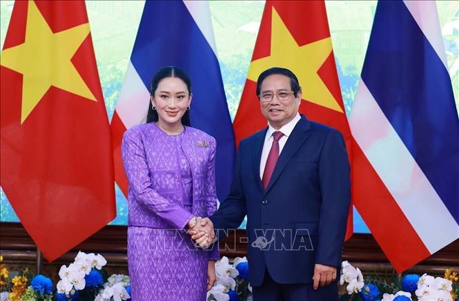 Thủ tướng Phạm Minh Chính và Thủ tướng Thái Lan Paetongtarn Shinawatra đồng chủ trì Kỳ họp lần thứ tư Nội các chung Việt Nam – Thái Lan. Ảnh: Dương Giang-TTXVN 

