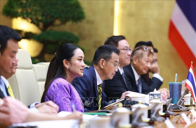 Thủ tướng Thái Lan Paetongtarn Shinawatra phát biểu tại Kỳ họp lần thứ 4 Nội các chung Việt Nam – Thái Lan. Ảnh: Dương Giang-TTXVN 
