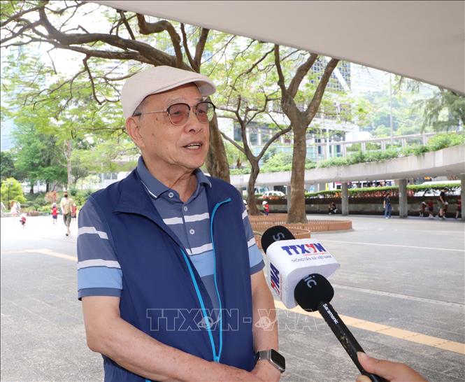 Ông Trần Phục Hưng, Hoa kiều từng sinh sống và học tập tại Việt Nam, kể lại ấn tượng sâu sắc về lần được gặp Chủ tịch Hồ Chí Minh. Ảnh: Xuân Vịnh-PV TTXVN tại Hong Kong