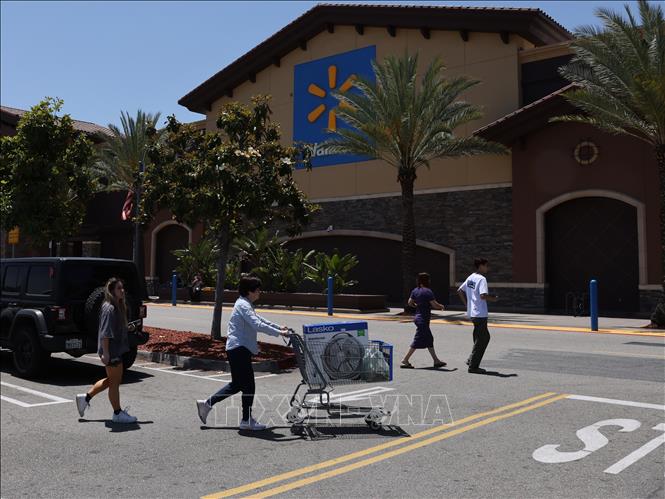 Một cửa hàng Walmart ở Rosemead, California, Mỹ. Ảnh: THX/TTXVN