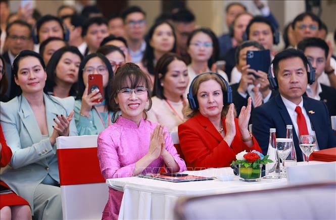 Representatives from Vietnamese businesses at the event. VNA Photo: Dương Giang