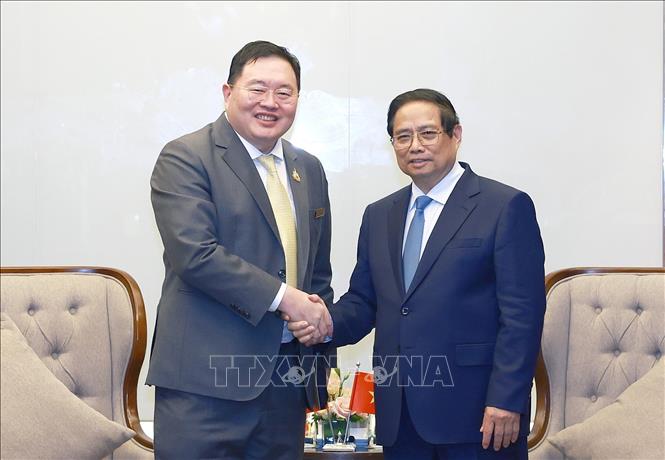 Thủ tướng Phạm Minh Chính tiếp ông Thammasak Sethaudom, Chủ tịch kiêm Giám đốc điều hành Tập đoàn SCG (Thái Lan). Ảnh: Dương Giang-TTXVN
