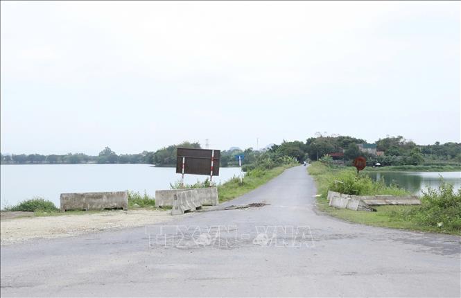 Điểm kết nối đoạn đường trục xã cũ với đường Tràng An. Ảnh: Đức Phương - TTXVN