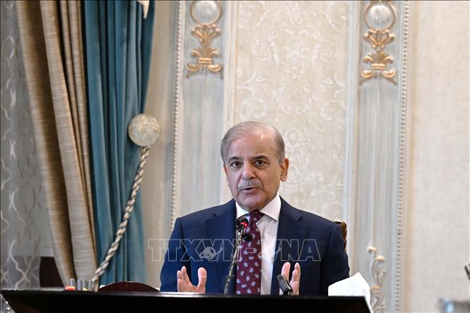 Thủ tướng Pakistan Shehbaz Sharif trong một bài phát biểu tại Islamabad. Ảnh: THX/TTXVN