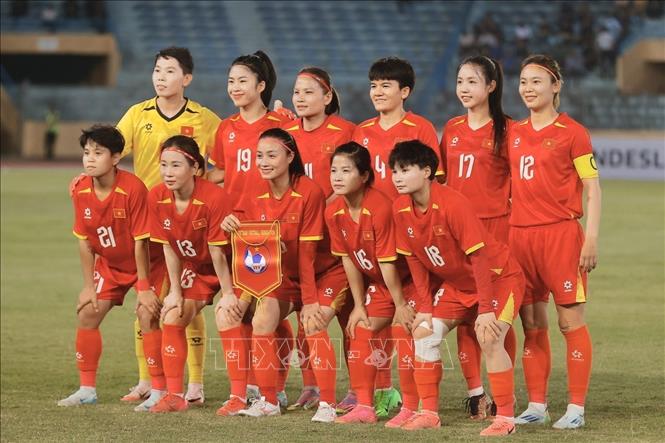 Đội hình ra sân của đội tuyển nữ Việt Nam. Ảnh: Minh Quyết - TTXVN
