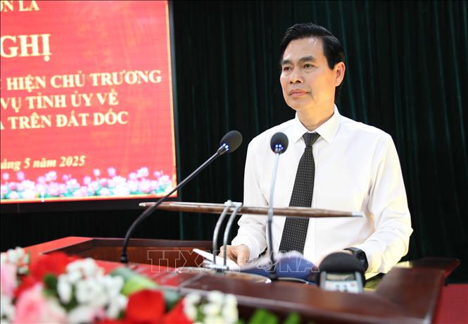 Ông Hoàng Quốc Khánh, Bí thư Tỉnh ủy Sơn La phát biểu tại hội nghị. Ảnh: Nguyễn Cường - TTXVN