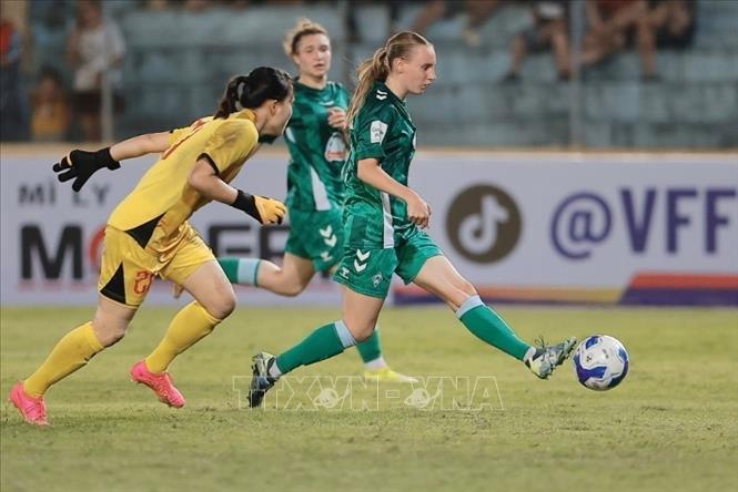 Kết thúc trận đấu, CLB Werder Bremen giành chiến thắng với tỷ số 4-1. Ảnh: Minh Quyết - TTXVN