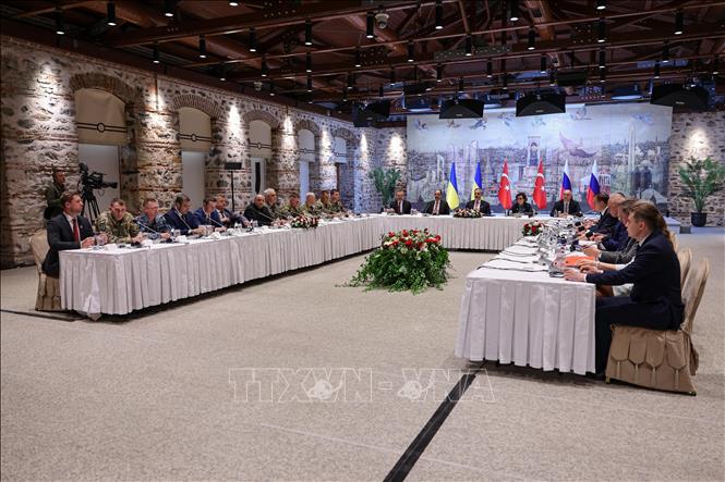 Quang cảnh cuộc đàm phán trực tiếp giữa Nga và Ukraine tại Istanbul, Thổ Nhĩ Kỳ ngày 16/5/2025. Ảnh: THX/TTXVN