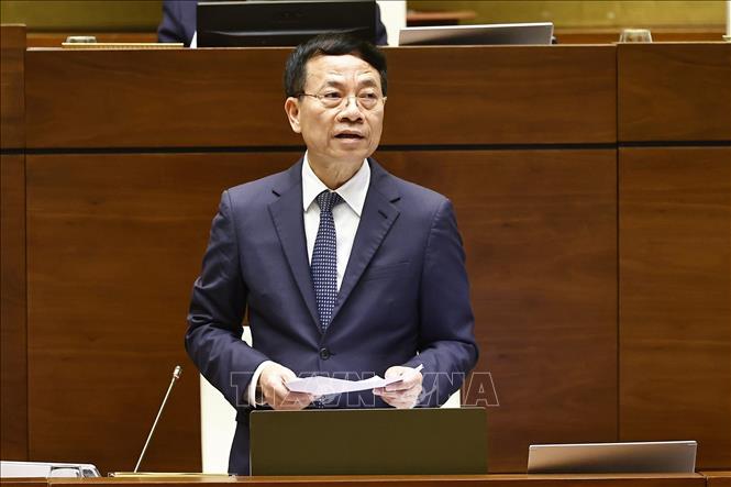 Bộ trưởng Bộ Khoa học và Công nghệ Nguyễn Mạnh Hùng phát biểu giải trình, làm rõ một số vấn đề đại biểu Quốc hội nêu. Ảnh: Doãn Tấn - TTXVN