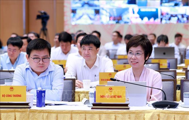 Các đại biểu tham dự Phiên họp thứ hai của BCĐ về phát triển khoa học, công nghệ, đổi mới sáng tạo, chuyển đổi số và Đề án 06. Ảnh: Dương Giang-TTXVN 