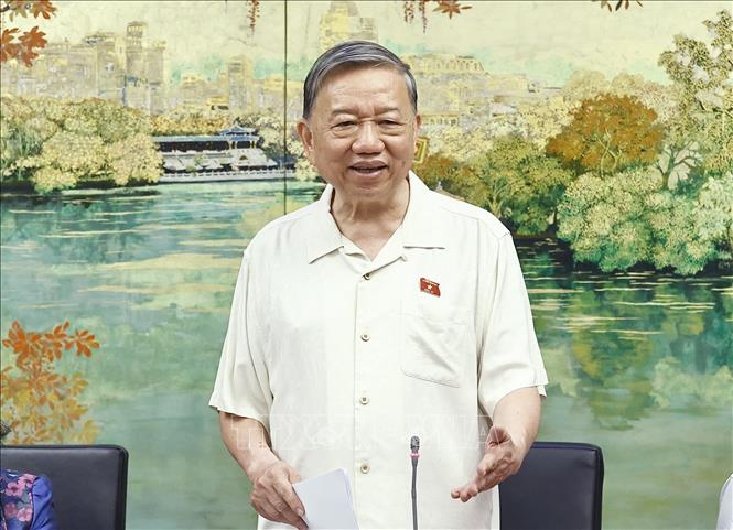 Tổng Bí thư Tô Lâm, Đại biểu Quốc hội thành phố Hà Nội phát biểu. Ảnh: Doãn Tấn - TTXVN