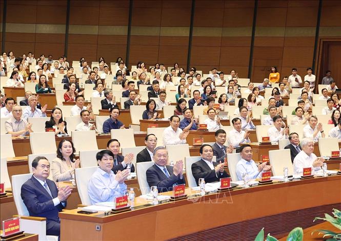 Tổng Bí thư Tô Lâm, Chủ tịch nước Lương Cường, Thủ tướng Phạm Minh Chính, Chủ tịch Quốc hội Trần Thanh Mẫn cùng các đồng chí lãnh đạo Đảng, Nhà nước; lãnh đạo các Ban, bộ, ngành dự hội nghị tại điểm cầu chính Hội trường Diên Hồng, Nhà Quốc hội. Ảnh: Thống Nhất – TTXVN