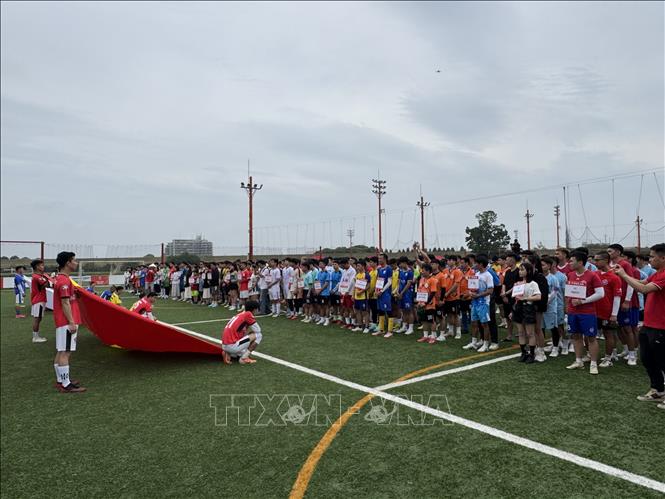 32 đội bóng không chuyên tranh tài tại giải bóng đá của cộng đồng người Việt tại khu vực Kanto. Ảnh: Phạm Tuân - PV TTXVN tại Nhật Bản