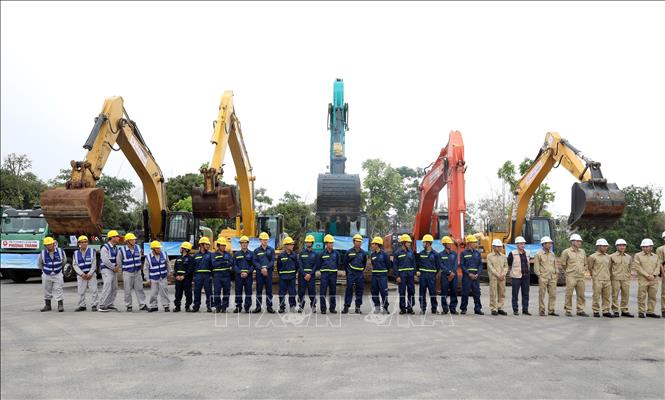 Dự án cầu Tứ Liên chính thức khởi công. Ảnh:Quốc Khánh - TTXVN