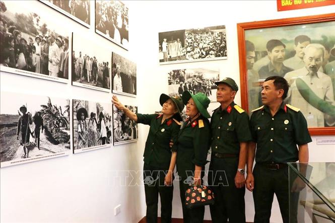 Nhà tưởng niệm Chủ tịch Hồ Chí Minh với nhiều tư liệu, hiện vật quý trở thành địa chỉ đỏ giáo dục truyền thống cách mạng, lòng yêu nước. Ảnh: Mạnh Minh – TTXVN