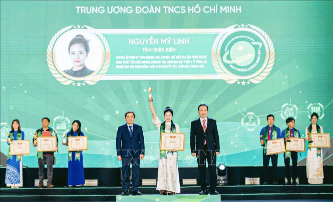 Nguyễn Thị Mỹ Linh, Giám đốc Công ty TNHH Hương Linh, huyện Tủa Chùa (tỉnh Điện Biên) là thanh niên tiêu biểu của tỉnh tham dự 