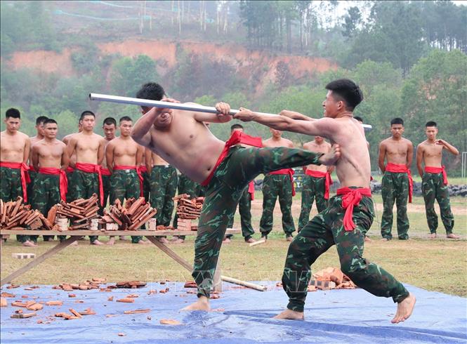 Huấn luyện võ thuật đánh đối kháng của lực lượng đặc nhiệm thuộc Lữ đoàn Đặc công bộ 113. Ảnh: Trọng Đức - TTXVN