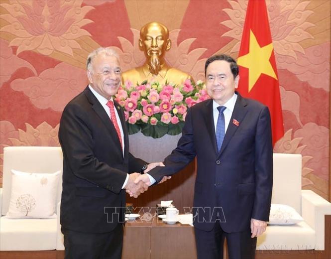 Phó Chủ tịch Thường trực Quốc hội Trần Thanh Mẫn tiếp Tổng Bí thư Đảng Lao động Mexico Aberto Anaya Gutiérrez trong chuyến thăm Việt Nam (30/11/2022). Ảnh: TTXVN 
