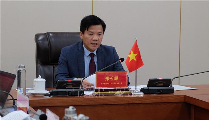 Phó Chủ tịch UBND tỉnh Cao Bằng Trịnh Trường Huy phát biểu tại hội nghị.  Ảnh: Chu Hiệu-TTXVN