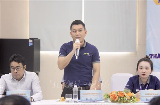Ông Nguyễn Phương Tài Lộc, Trưởng bộ phận nhân sự, Công ty cổ phần chăn nuôi CP Việt Nam phát biểu tại tọa đàm. Ảnh: TTXVN phát