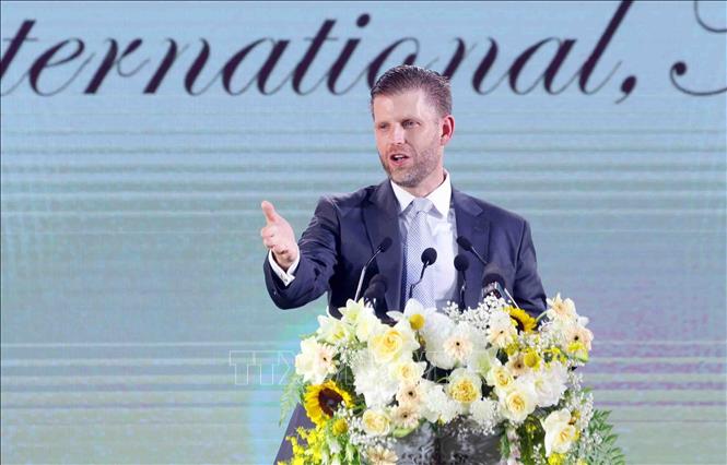 Eric Trump, Executive Vice President of the Trump Organisation, speaks at the groundbreaking ceremony. VNA Photo: Phạm Kiên 