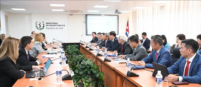 Quang cảnh buổi làm việc với Bộ Y tế Cuba. Ảnh: Việt Hùng-p/v TTXVN tại Cuba

