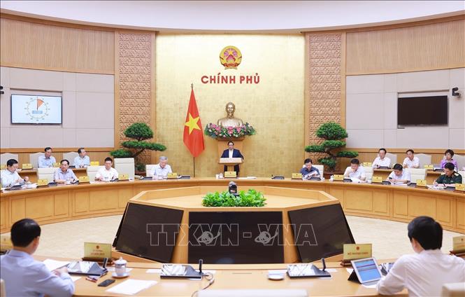 Thủ tướng Phạm Minh Chính chủ trì Phiên họp Chính phủ chuyên đề về xây dựng pháp luật tháng 5 năm 2025. Ảnh: Dương Giang-TTXVN 
