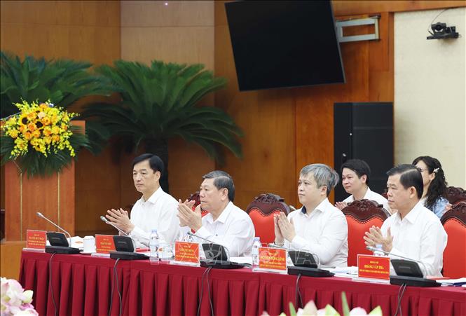 Các đồng chí lãnh đạo Uỷ ban Kiểm tra Trung ương tham dự buổi làm việc. Ảnh: Thống Nhất - TTXVN