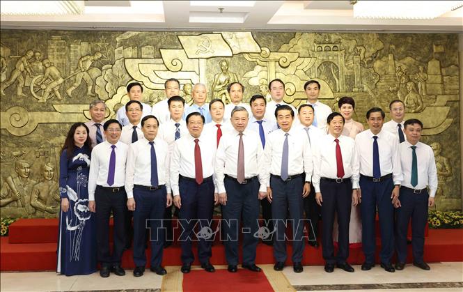 Tổng Bí thư Tô Lâm cùng các đồng chí lãnh đạo Ban Nội chính Trung ương. Ảnh: Phương Hoa - TTXVN