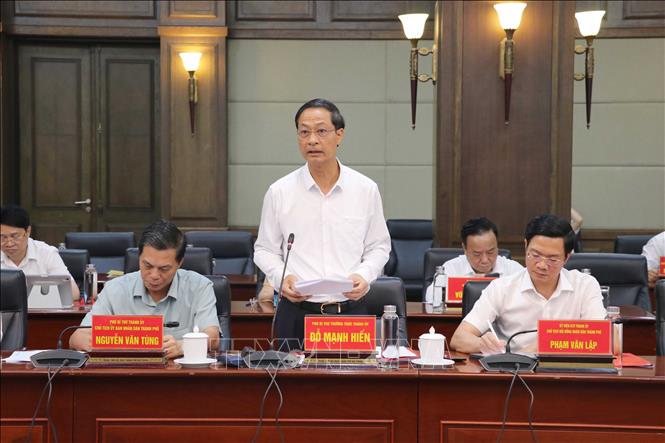 Đồng chí Đỗ Mạnh Hiến, Phó Bí thư thường trực Thành ủy Hải Phòng phát biểu tại buổi làm việc. Ảnh: Hoàng Ngọc - TTXVN