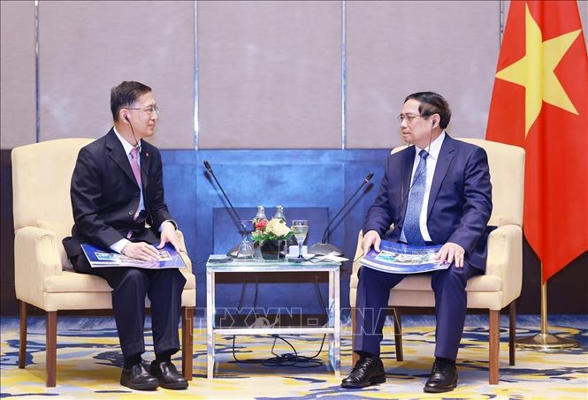Thủ tướng Phạm Minh Chính tiếp Chủ tịch Tập đoàn Gamuda Land Dato' Chow Chee Wah, một trong những tập đoàn hàng đầu về xây dựng và phát triển cơ sở hạ tầng tại Malaysia. Ảnh: Dương Giang-TTXVN