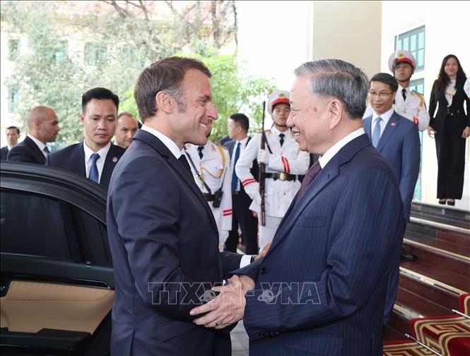 Tổng Bí thư Tô Lâm tiếp Tổng thống Pháp Emmanuel Macron. Ảnh: Thống Nhất – TTXVN