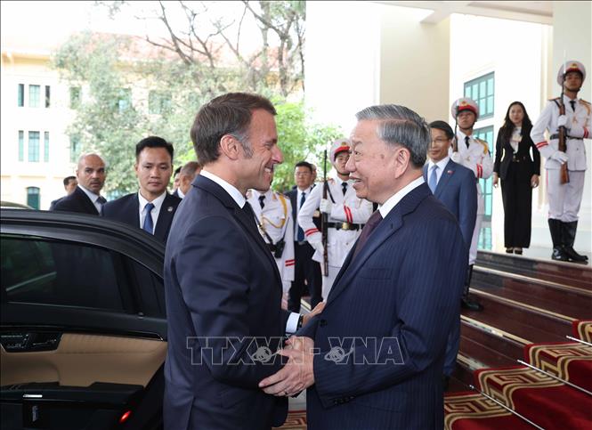 Tổng Bí thư Tô Lâm tiếp Tổng thống Pháp Emmanuel Macron. Ảnh: Thống Nhất – TTXVN