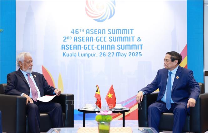 Thủ tướng Phạm Minh Chính gặp Thủ tướng Timor-Leste Xanana Gusmao. Ảnh: Dương Giang-TTXVN