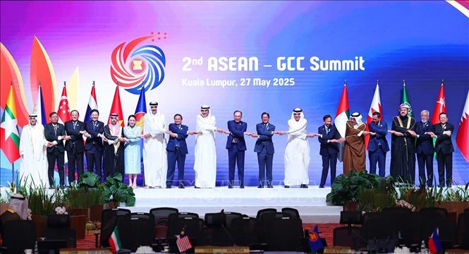 Thủ tướng Phạm Minh Chính cùng lãnh đạo các nước ASEAN và GCC tại Hội nghị Cấp cao ASEAN - GCC lần thứ hai. Ảnh: Dương Giang-TTXVN
