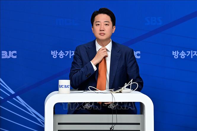 Ứng cử viên Lee Jun-seok của đảng Cải cách mới. Ảnh: Yonhap/TTXVN