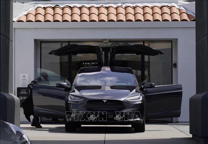 Đại lý của Tesla ở California, Mỹ. Ảnh: THX/TTXVN
