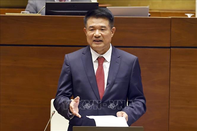  Viện trưởng Viện kiểm sát nhân dân tối cao Nguyễn Huy Tiến phát biểu giải trình, làm rõ một số vấn đề đại biểu Quốc hội nêu. Ảnh: Doãn Tấn - TTXVN