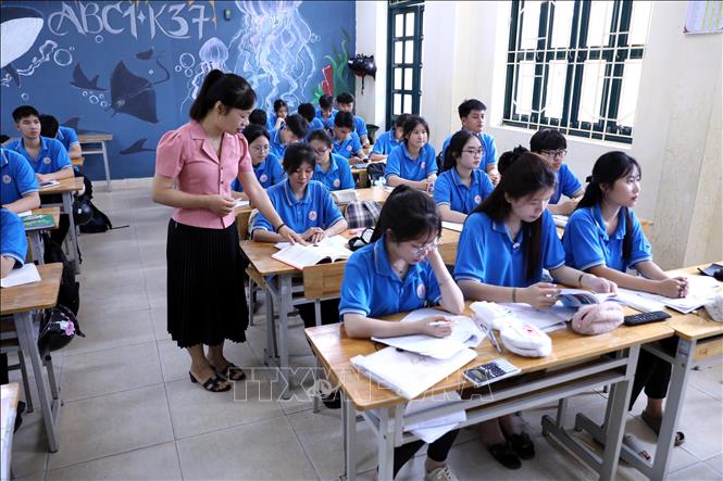 Trường THPT Ỷ La, thành phố Tuyên Quang tổ chức ôn thi cho học sinh lớp 12. Ảnh: Quang Cường – TTXVN