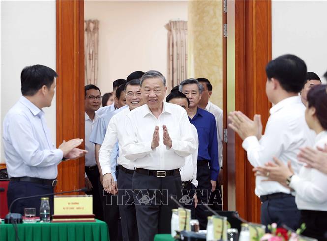 Tổng Bí thư Tô Lâm đến làm việc với Ban Tổ chức Trung ương. Ảnh: Thống Nhất-TTXVN