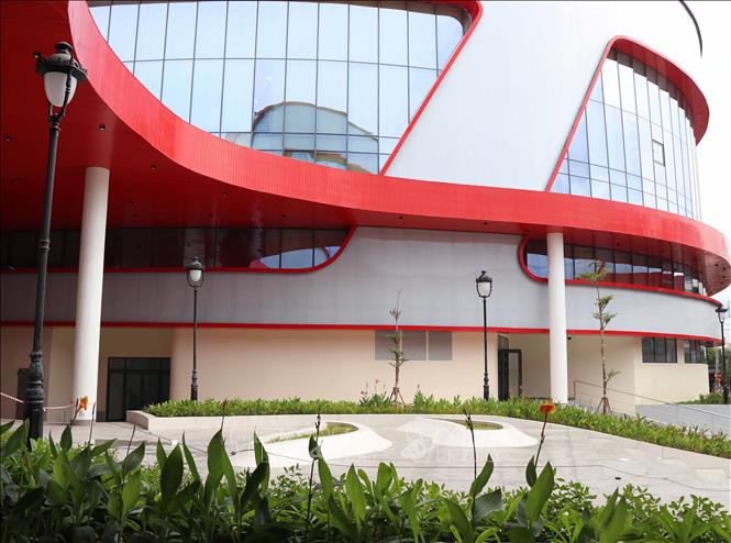 Mô hình phối cảnh kiến trúc công trình được trưng bày tại Hội thảo “50 năm kiến trúc Việt Nam sau ngày đất nước thống nhất”. Ảnh: Đặng Tuấn – TTXVN 

