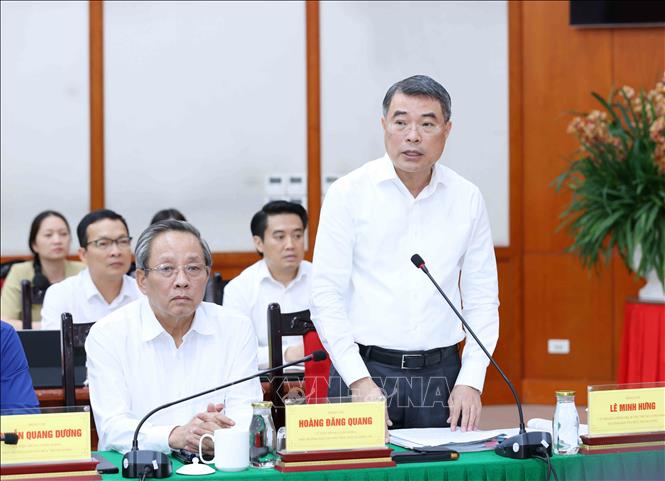 Đồng chí Lê Minh Hưng, Uỷ viên Bộ Chính trị, Bí thư Trung ương Đảng, Trưởng Ban Tổ chức Trung ương phát biểu tại buổi làm việc. Ảnh: Phương Hoa – TTXVN